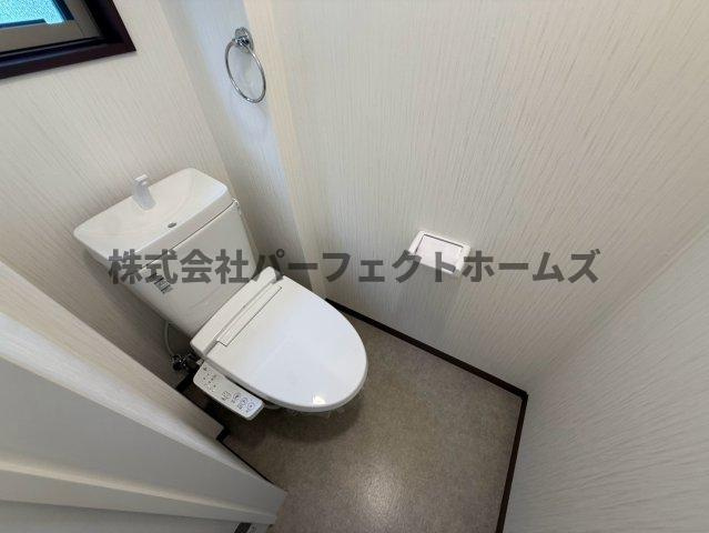 大利元町テラスハウスのトイレ|落ち着いたトイレです