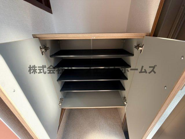 大利元町テラスハウスの収納|十分な収納スペースがあります