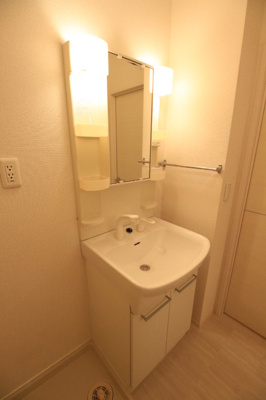 【洗面所】 | シュティッヒパルメ