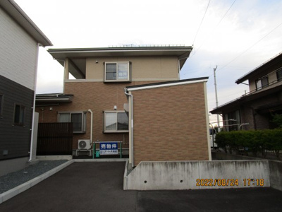 【外観】 | 下太田下川原売家 | キッチンから直接物置に出られます