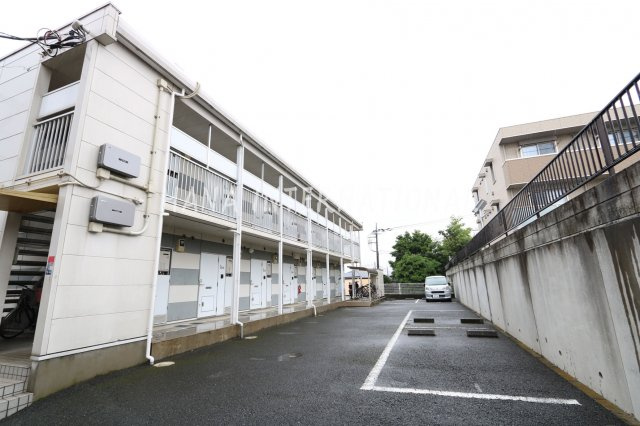100の駐車場