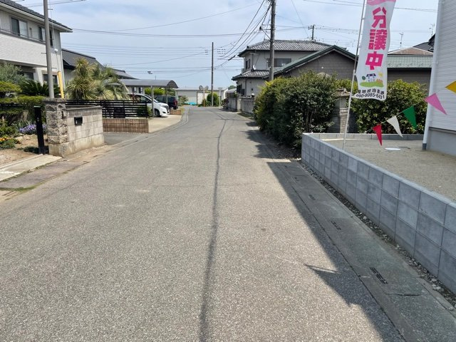 上里町堤第１（全1棟）1号棟の前面道路含む現地写真|前面道路含む現地写真です