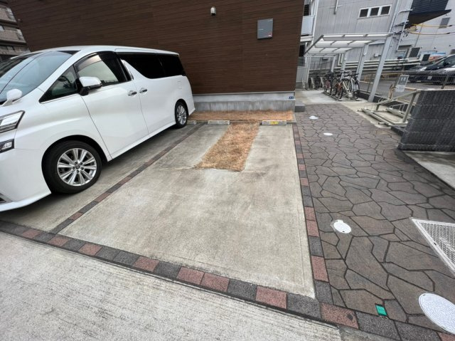 リブリ・金山の駐車場|リブリ・金山