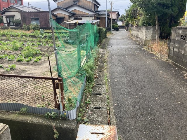 敦賀市松島町土地の前面道路含む現地写真
