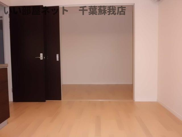 プラーナ蘇我の居間・リビング|1人暮らしにピッタリのお部屋です♪