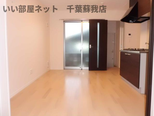 プラーナ蘇我の居間・リビング|こちらの居間で趣味の時間をお楽しみください