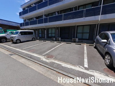 【駐車場】 | キュービック湘南壱番館