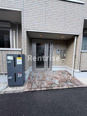 サニーホームズのエントランス