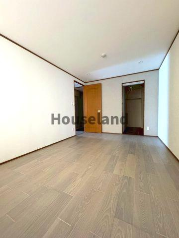 ザ・テラスの洋室