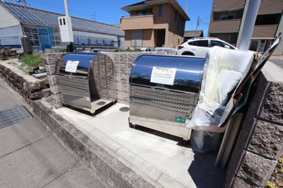 【設備】 | プラザハウス | 敷地内ゴミ捨場
