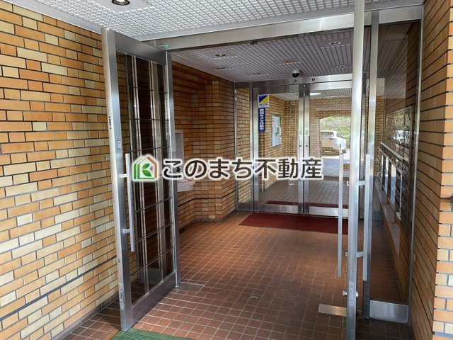 グランドハイツ花房のその他共用部分|オートロックで防犯性アップですね♪