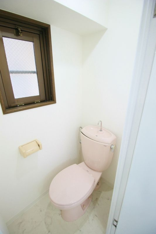 ライフ・モア久留米【10,000円キャッシュバック対象物件】のトイレ|シンプルで使いやすいトイレです