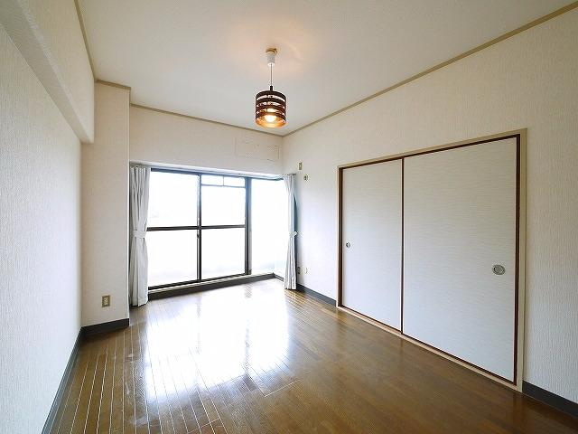 CENTURY・アスカⅢの寝室|ゆとりの広さです
