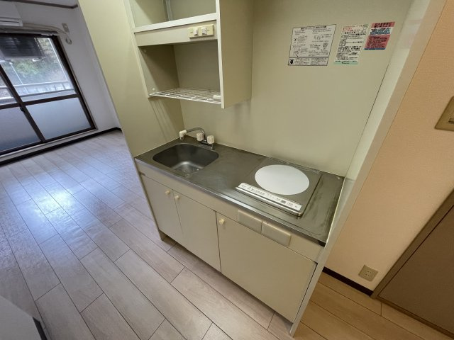 佐々ハイツのキッチン|IHコンロ１口付です。