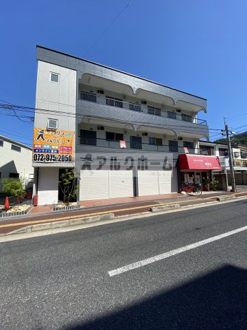 サンシャイン・モリのエントランス|サンメゾン法善寺（柏原市・1LDK）