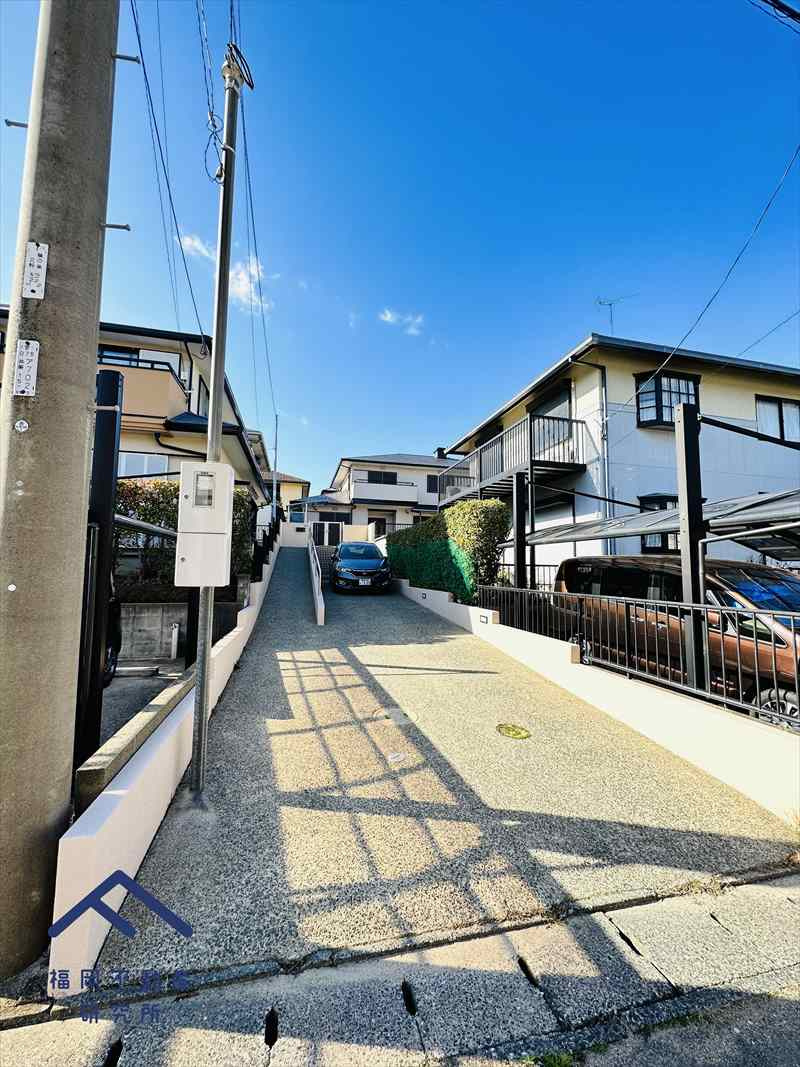 古賀市舞の里1丁目　戸建ての駐車場