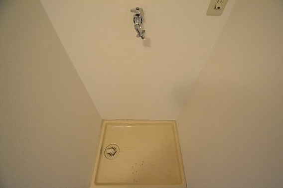 サンパレス２１御影山手の洗面所