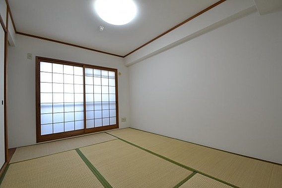 サンパレス２１御影山手の居間・リビング