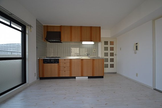 サンパレス２１御影山手の居間・リビング