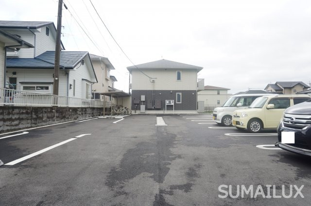 グランフォレMⅠの駐車場