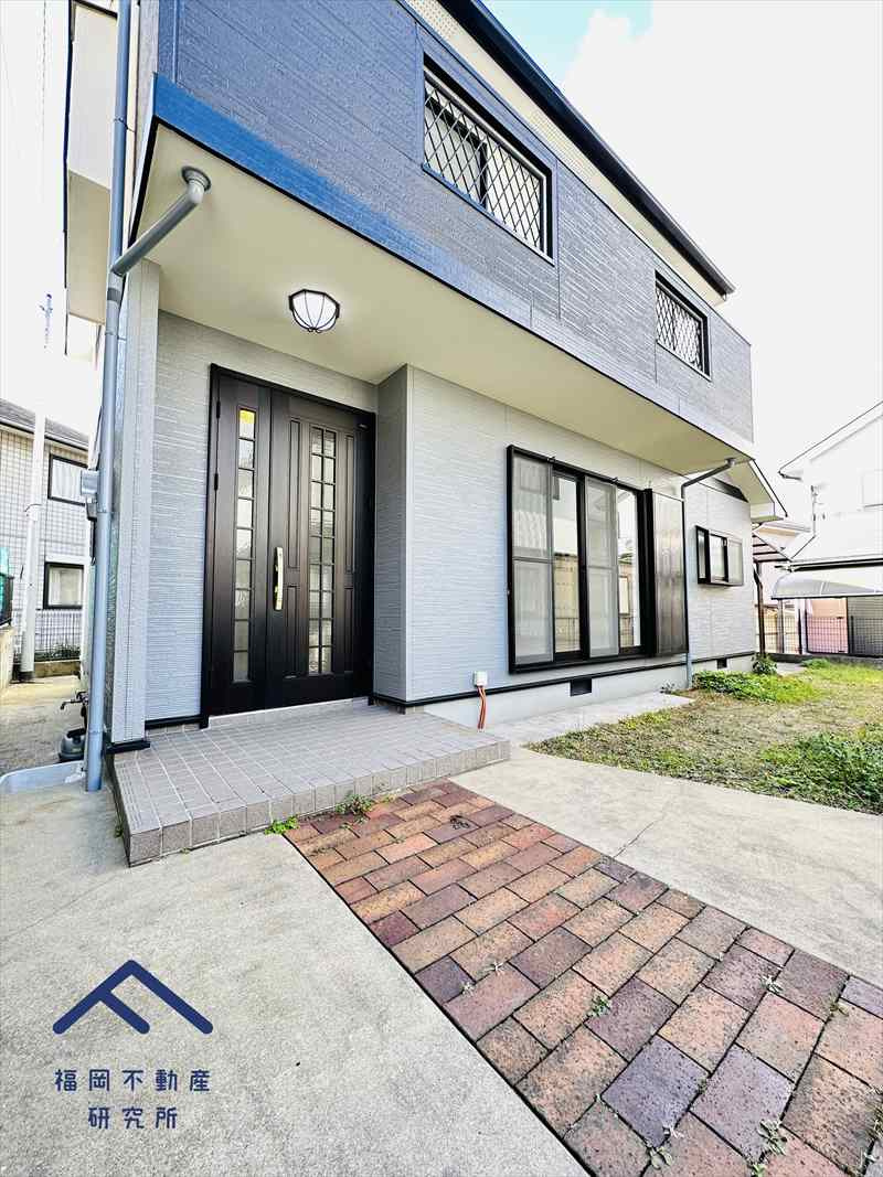 筑紫野市塔原東5丁目　戸建ての外観