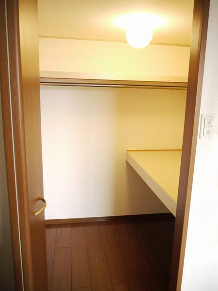 スプランドゥール　Ｂの収納