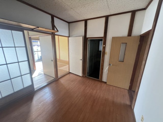 【居間・リビング】