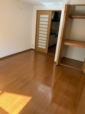 【洋室】 | シティーハウスにしまち | スタンダードな洋室です