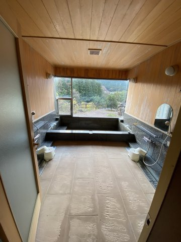 ６０１４９　本巣市佐原保養所の浴室