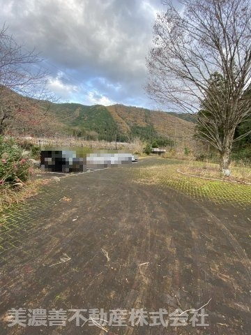 ６０１４９　本巣市佐原保養所の駐車場