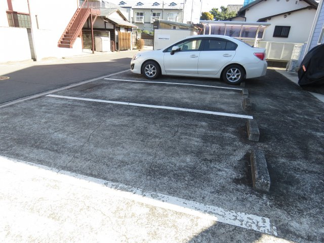 クレイモアY2の駐車場