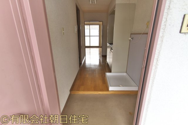 シルティーハイツおかのの玄関