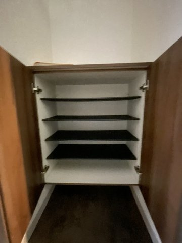 メゾンキコー難波南の収納
