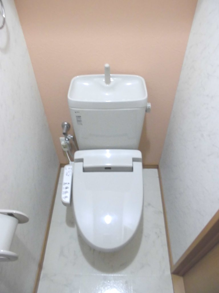 ROOM BOWWOWのトイレ