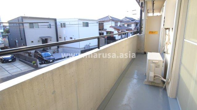 フルータのバルコニー