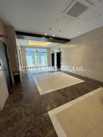 ベネチア天満橋のロビー|清潔なロビーです