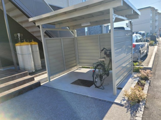 【その他共用部分】 | 屋根付き駐輪場
