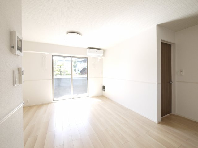 ルナ　ハイツⅡの内装|使いやすい居間です