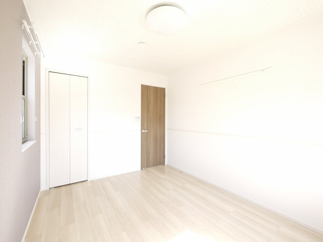 ルナ　ハイツⅡの洋室|ゆったりした洋室です