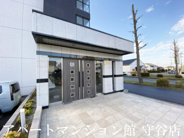 レジデンス二の宮のエントランス