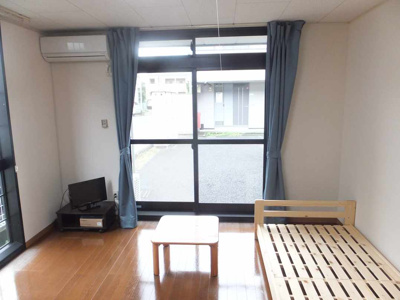 【居間・リビング】 | レオパレスSAKAE | 画像6