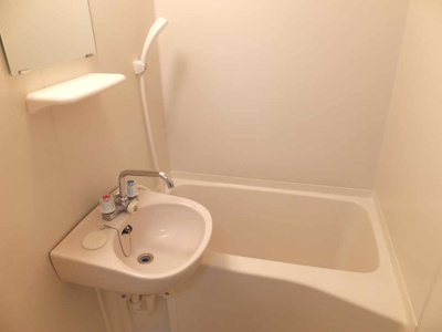 【浴室】 | レオパレスSAKAE | 画像9