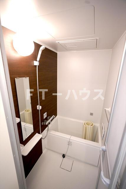 東八コーポの浴室