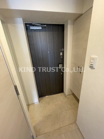 レオンコンフォート天神橋の玄関