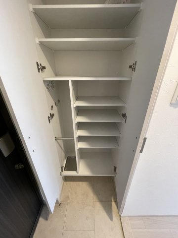 レオンコンフォート天神橋の収納