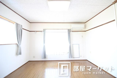 【居間・リビング】 | レインボー丸根 | 同型タイプ