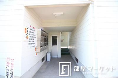 【エントランス】 | レインボー丸根