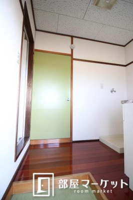 【エントランス】 | レインボー丸根 | 同型タイプ