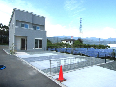 【駐車場】 | エンゼルハウス甲斐市龍地③ | 駐車場です