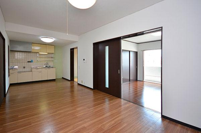 【居間・リビング】 | キャロン・エスポワール | キャロン・エスポワール ※同タイプの室内写真です